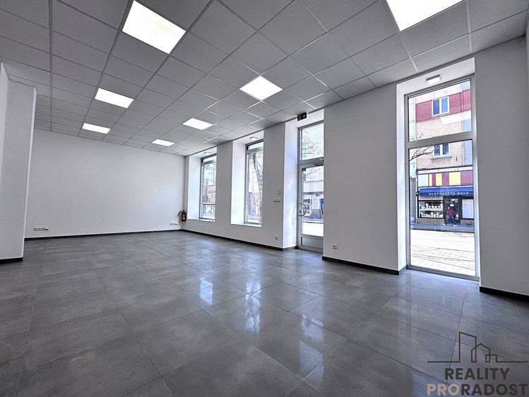 Pronájem obchodního prostoru 119 m² - foto 2