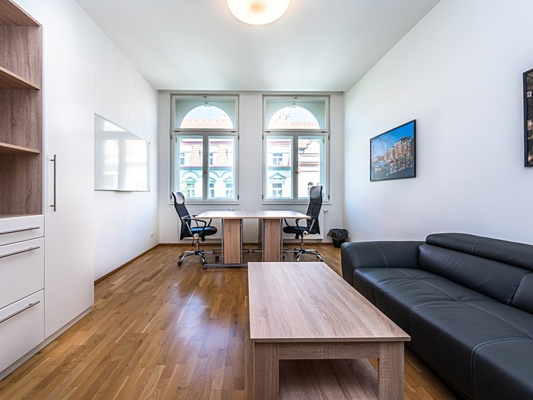Pronájem kanceláře 53 m² - foto 2