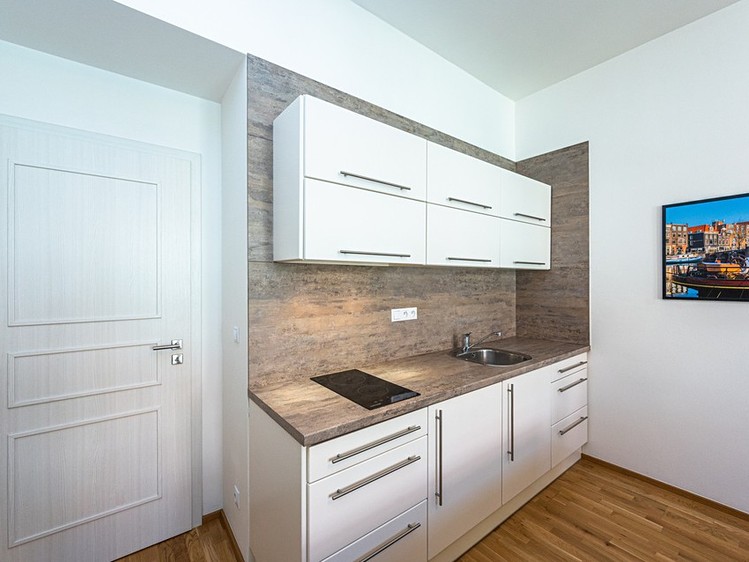 Pronájem kanceláře 53 m² - foto 7