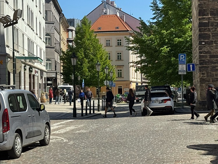 Pronájem obchodního prostoru 33 m² - foto 3