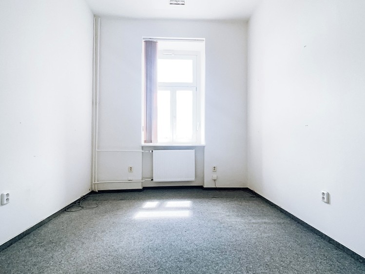 Pronájem kanceláře 15 m² - foto 2