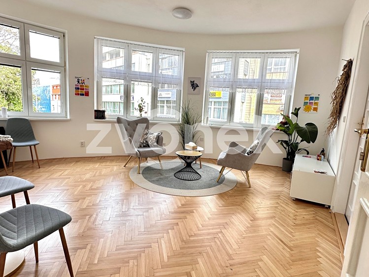 Pronájem kanceláře 40 m² - foto 5