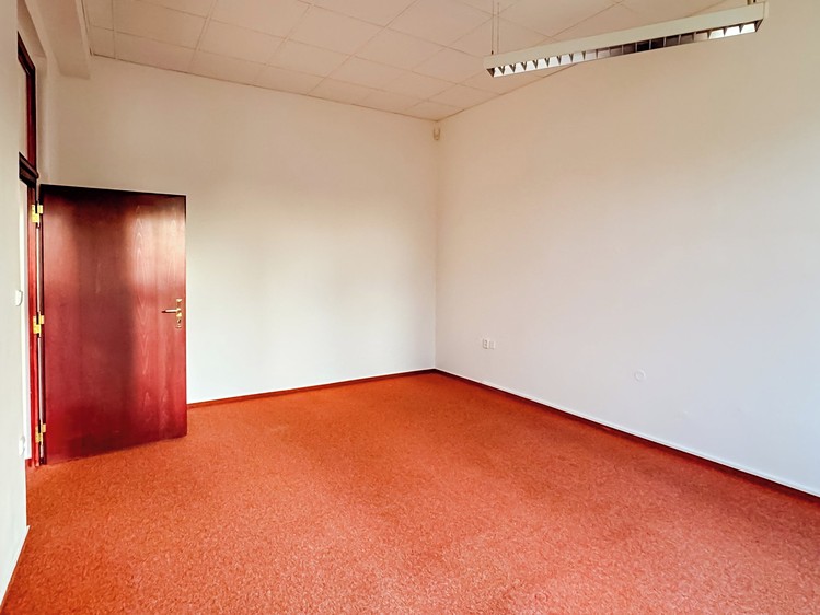 Pronájem kanceláře 47 m² - foto 4