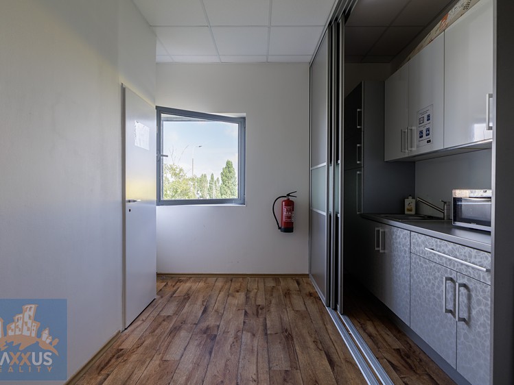 Pronájem obchodního prostoru 150 m² - foto 4