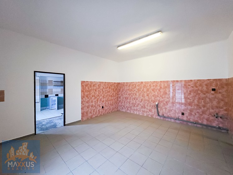 Pronájem výrobní haly, prostoru 220 m² - foto 4