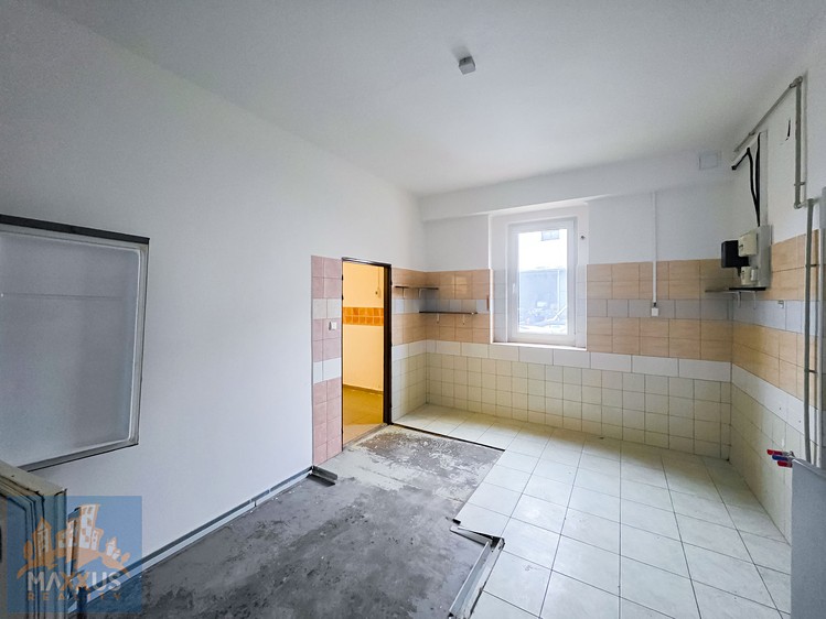 Pronájem výrobní haly, prostoru 220 m² - foto 8