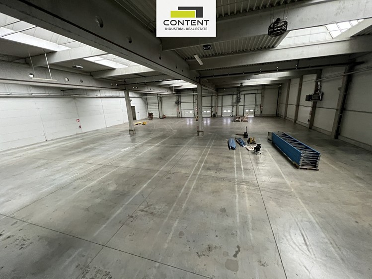 Pronájem skladového prostoru 4 114 m² - foto 1