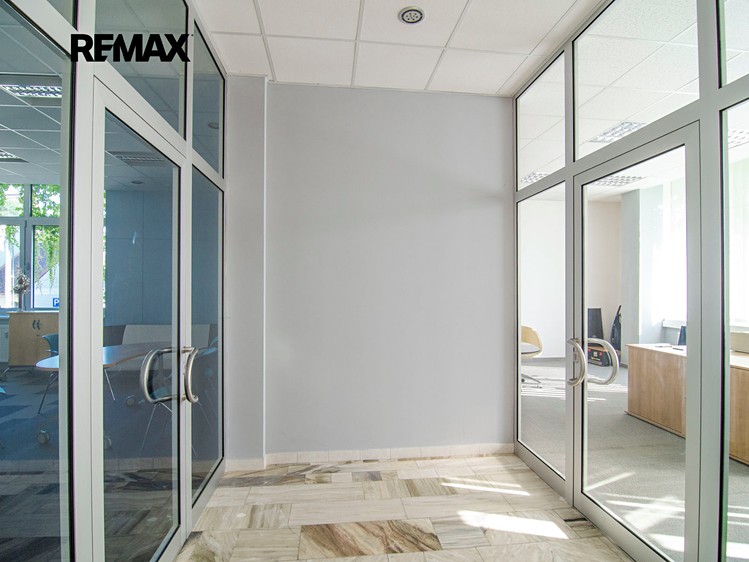 Pronájem kanceláře 34 m² - foto 4