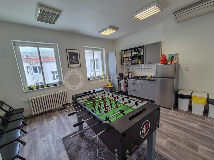 Pronájem kanceláře 90 m² - foto 5