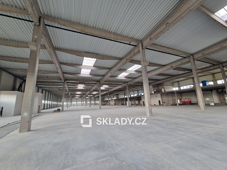 Pronájem skladového prostoru 1 700 m² - foto 3