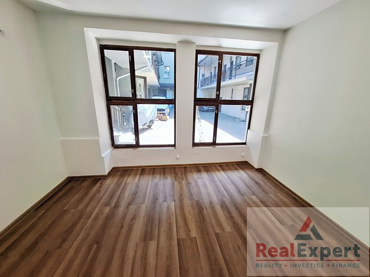 Pronájem obchodního prostoru 70 m² - foto 2