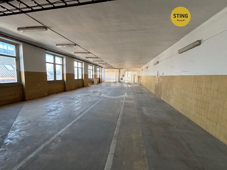 Pronájem skladového prostoru 566 m² - foto 1