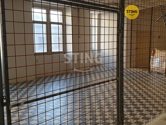 Pronájem výrobní haly, prostoru 43 m² - foto 1