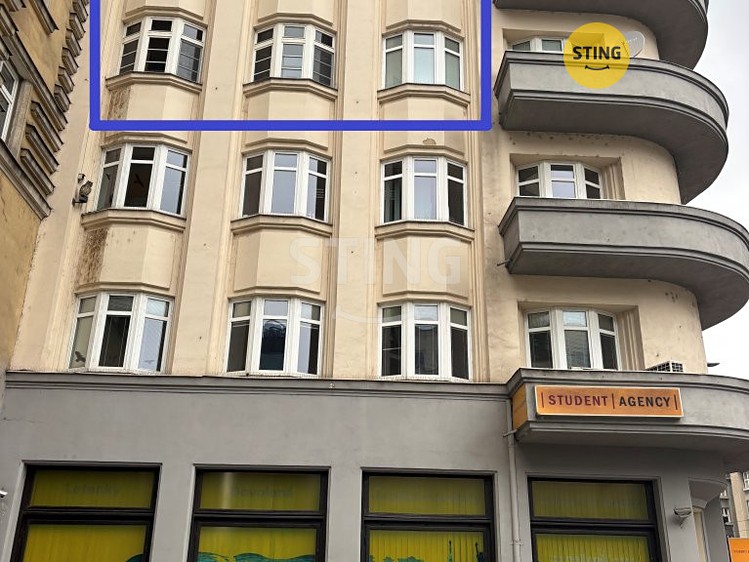 Pronájem kanceláře 132 m² - foto 1