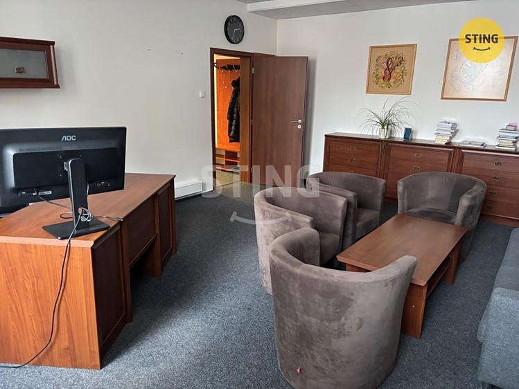 Pronájem kanceláře 132 m² - foto 4