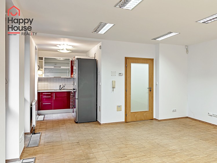 Pronájem kanceláře 48 m² - foto 5