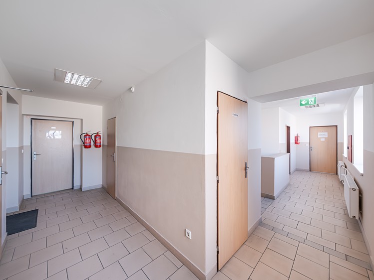 Pronájem kanceláře 86 m² - foto 7
