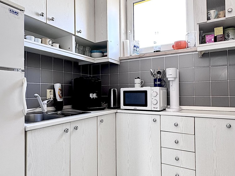 Pronájem kanceláře 150 m² - foto 3