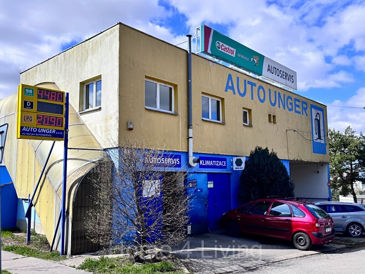 Pronájem kanceláře 150 m² - foto 2