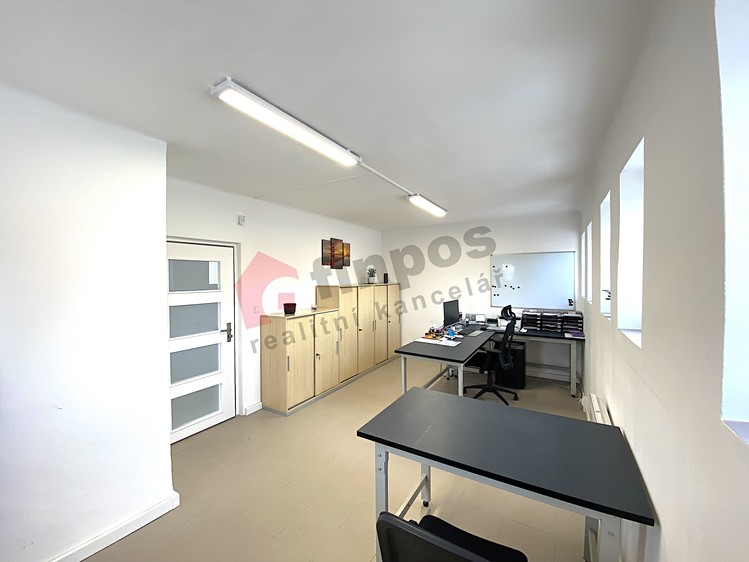 Pronájem kanceláře 20 m² - foto 1