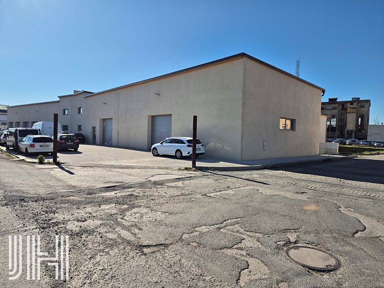Pronájem skladového prostoru 445 m² - foto 1