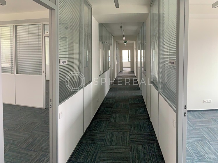 Pronájem kanceláře 397 m² - foto 4