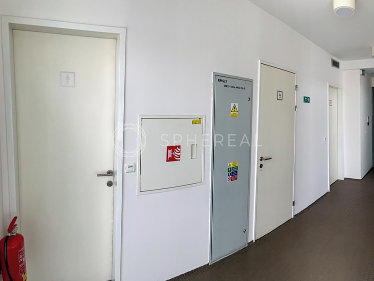 Pronájem kanceláře 397 m² - foto 8