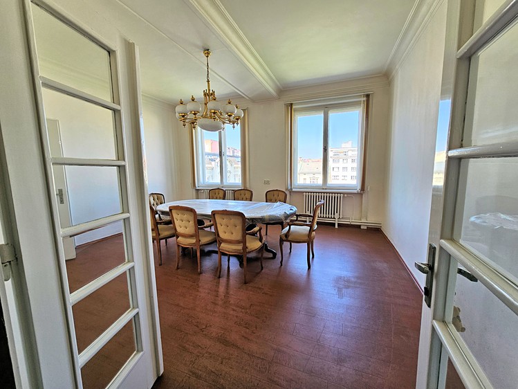 Pronájem kanceláře 205 m² - foto 2
