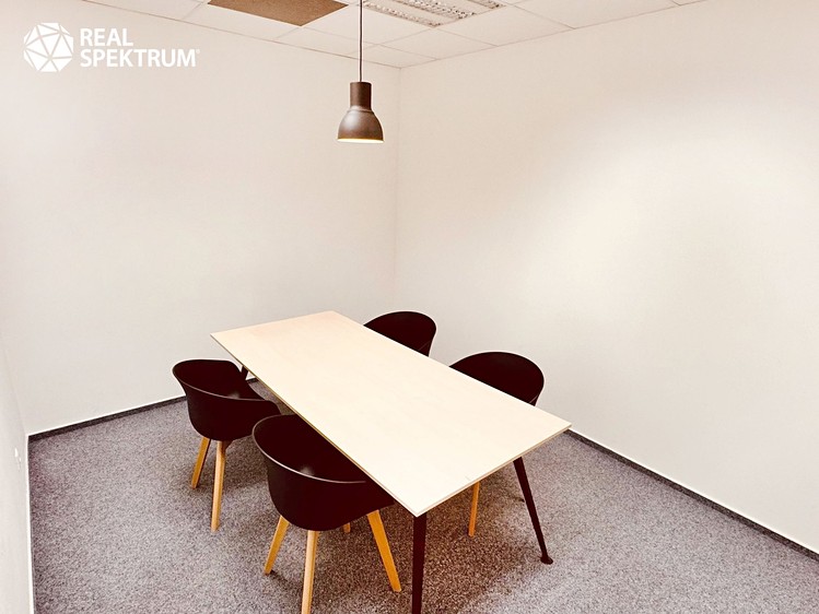 Pronájem kanceláře 136 m² - foto 3