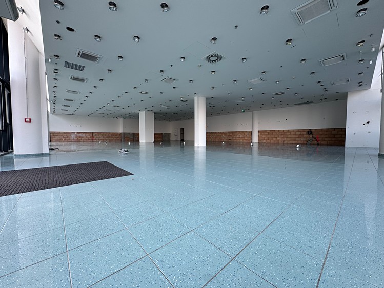 Pronájem obchodního prostoru 206 m² - foto 4