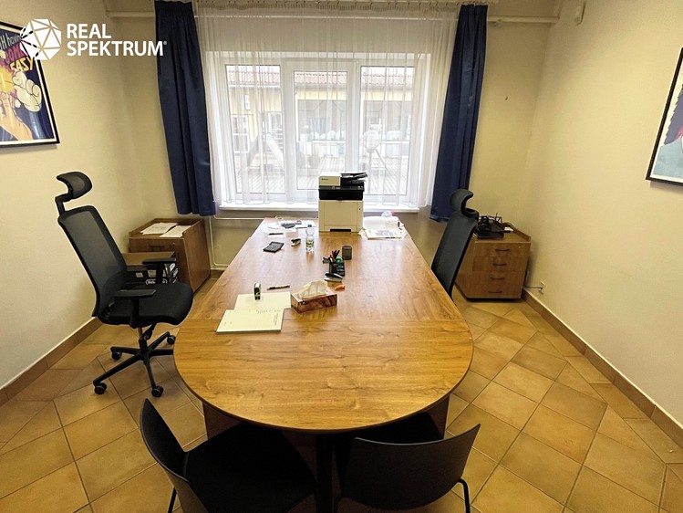 Pronájem kanceláře 34 m² - foto 3