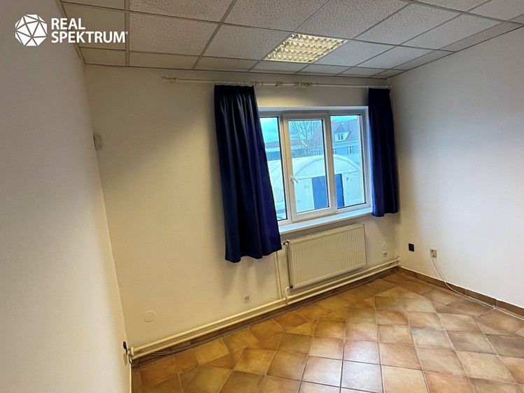 Pronájem kanceláře 34 m² - foto 7