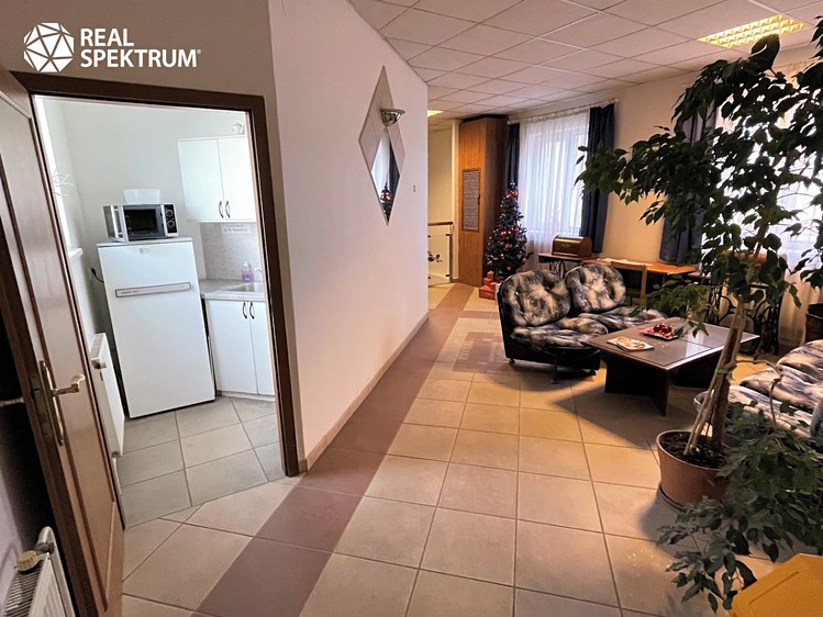 Pronájem kanceláře 34 m² - foto 8