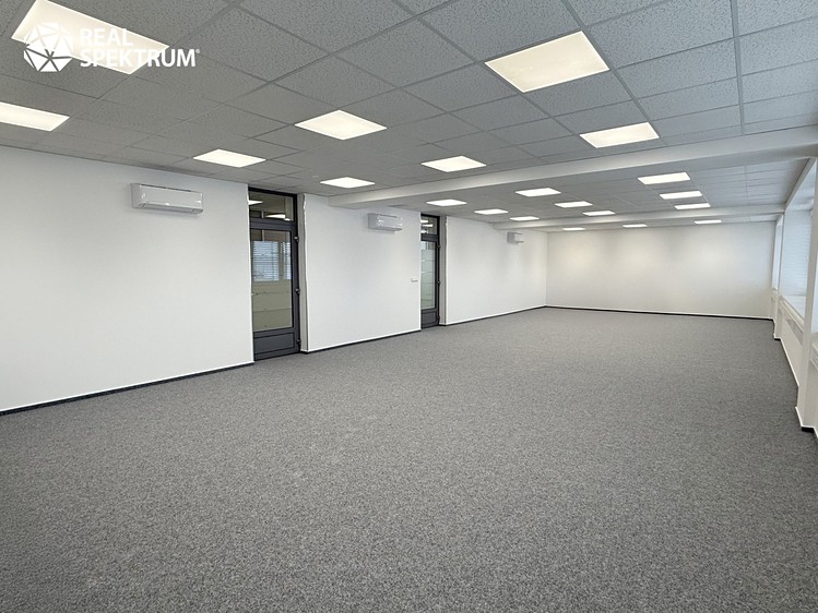Pronájem kanceláře 105 m² - foto 4