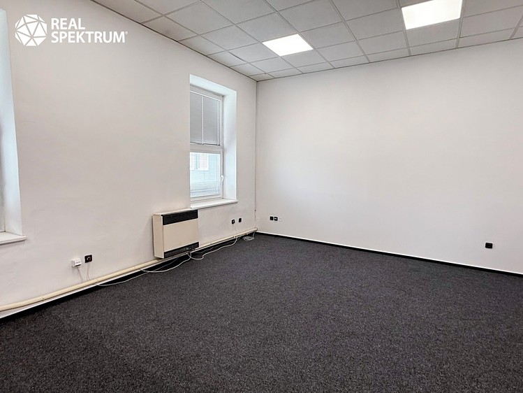 Pronájem kanceláře 34 m² - foto 1