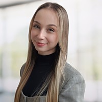Alexandra Miklossyová