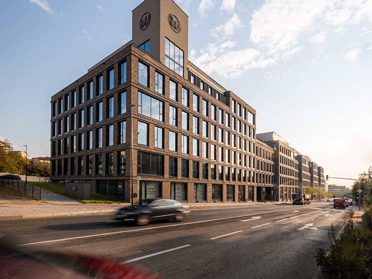 Pronájem kanceláře 750 m² - foto 3