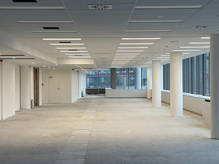 Pronájem kanceláře 200 m² - foto 3