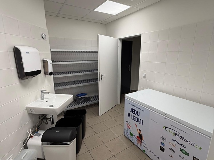 Pronájem obchodního prostoru 120 m² - foto 6