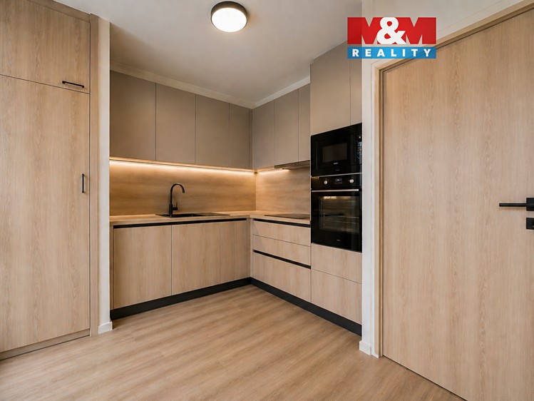 Prodej bytu 1+1 32 m² - foto 1