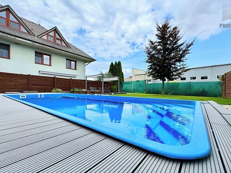Prodej bytu 2+kk 52 m² (Podkrovní) - foto 4