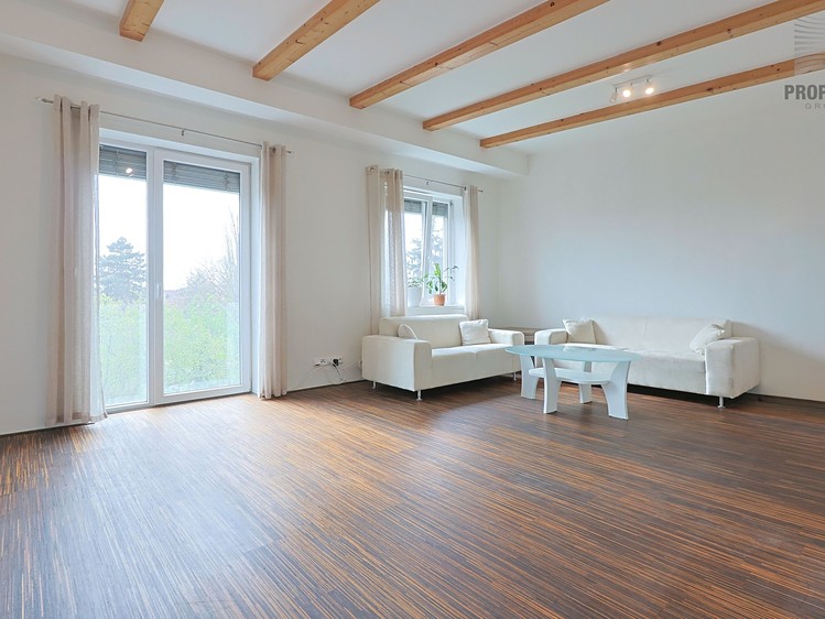 Prodej bytu 2+kk 52 m² (Podkrovní) - foto 5