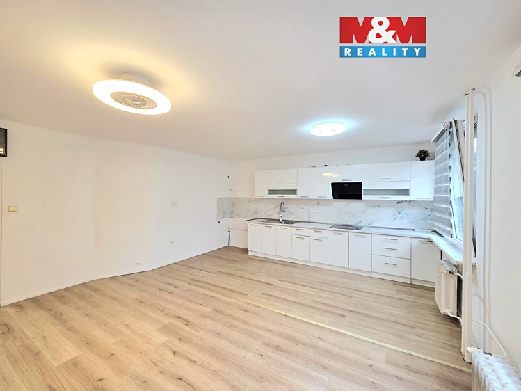 Prodej bytu 3+1 71 m² - foto 1