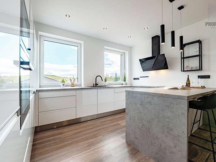 Prodej bytu 4+kk 109 m² (Jednopodlažní) - foto 3