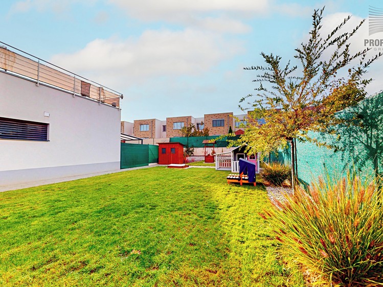 Prodej bytu 4+kk 109 m² (Jednopodlažní) - foto 2