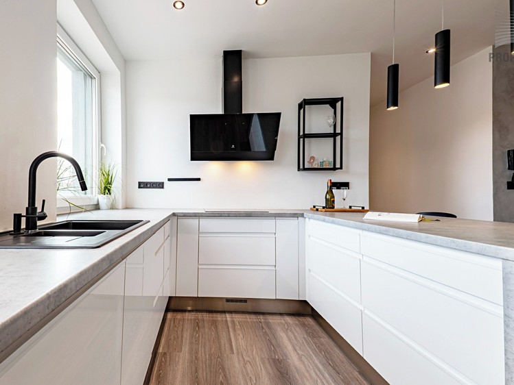 Prodej bytu 4+kk 109 m² (Jednopodlažní) - foto 8