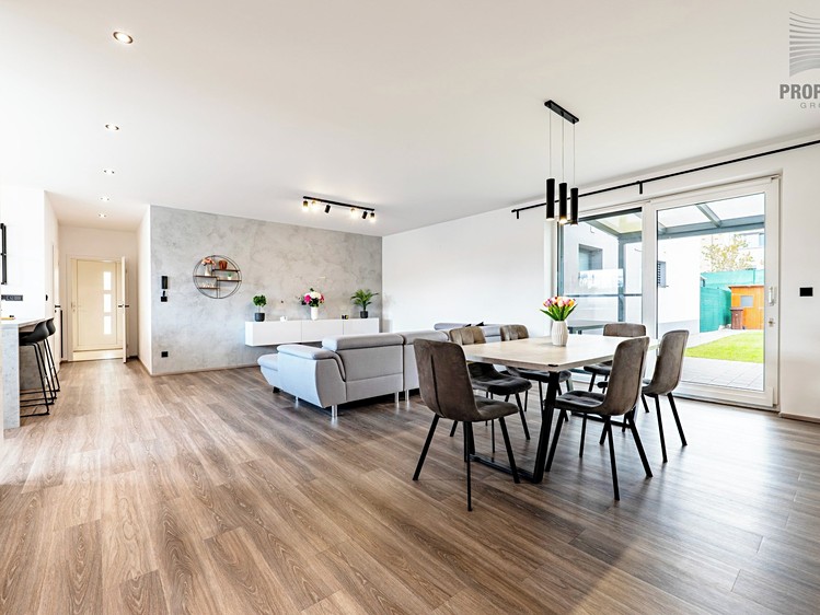 Prodej bytu 4+kk 109 m² (Jednopodlažní) - foto 6