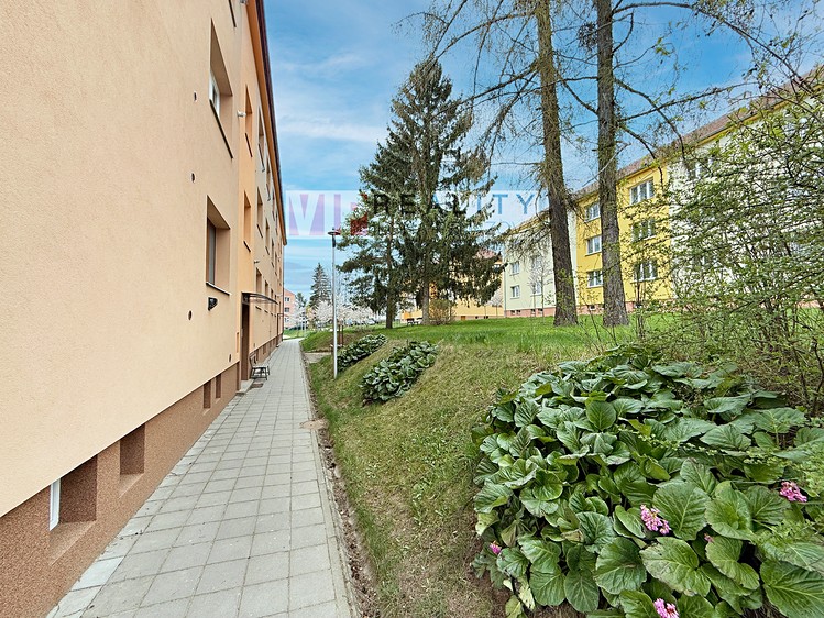 Prodej bytu 2+1 56 m² - foto 1