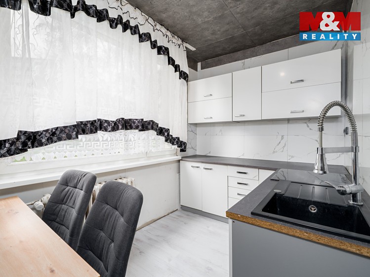 Prodej bytu 3+1 80 m² - foto 4
