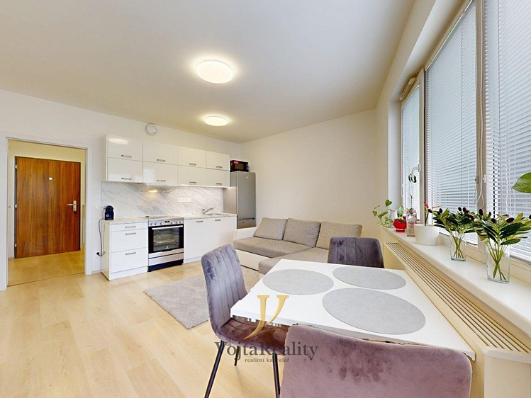 Prodej bytu 2+kk 50 m² (Jednopodlažní) - foto 1